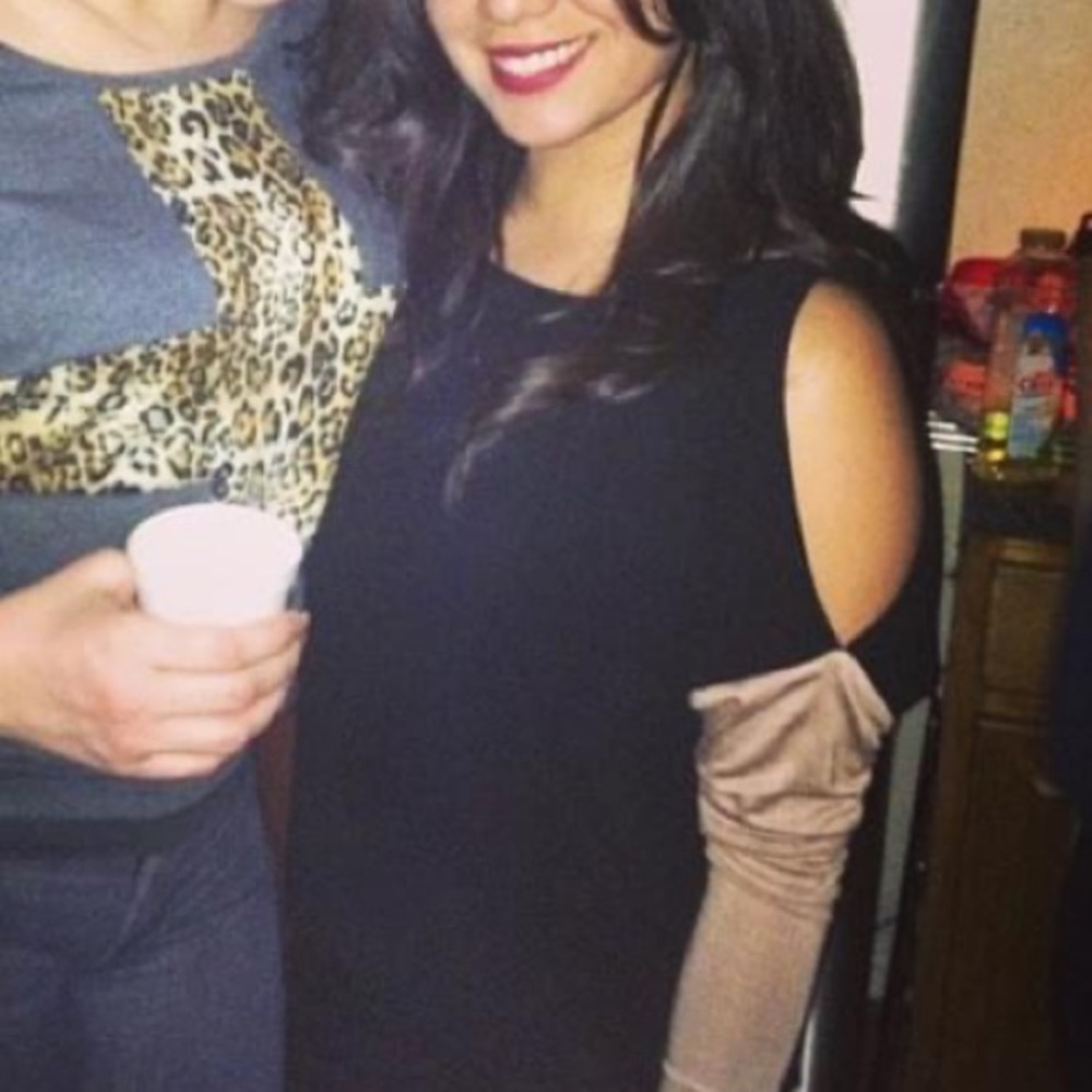 Two tone shoulder cut-out top